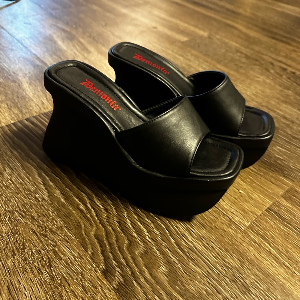 Demonia Pace-01 Black Platform Wedge Slide Sandals Size 11